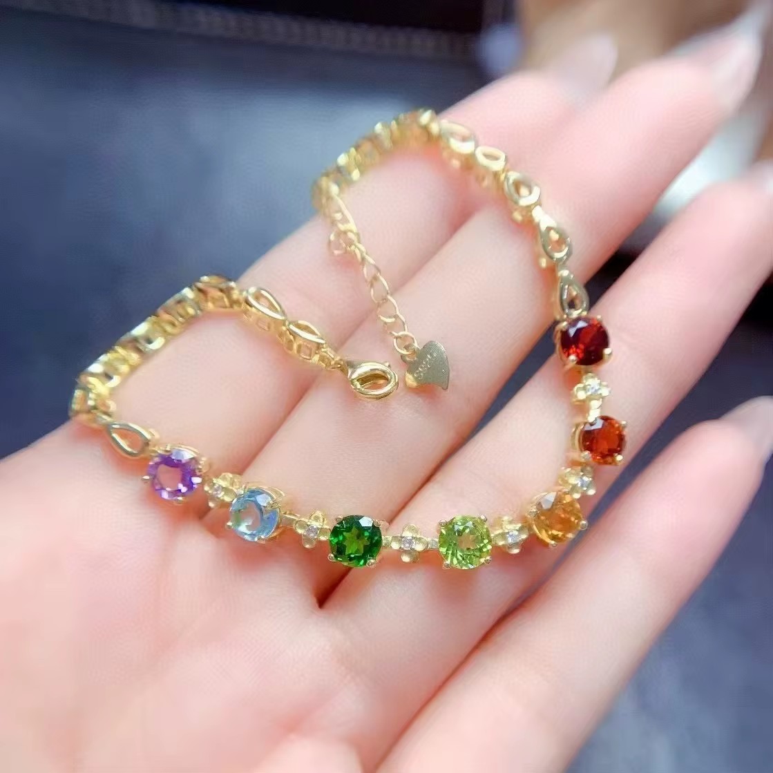 Boutique Jewelry Women's Brace - Al Ain Jewelry & Watches Exhibition 2025 ulasan dan harga
