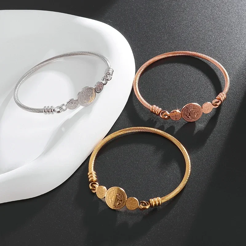 Stainless Steel Saint Benito C - Al Ain Jewelry & Watches Exhibition 2025 ulasan dan harga